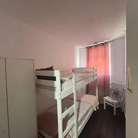 Casa Augusta 2 Albergue *