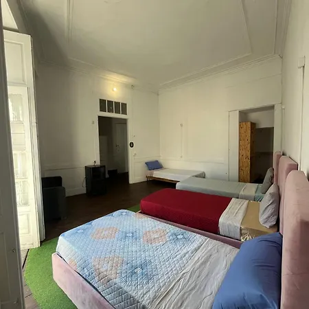 Auberge de jeunesse Casa Augusta 2 *